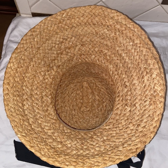 RARE HELEN KAMINSKI Natural Raffia Straw Bow flower detail Hat main image 6